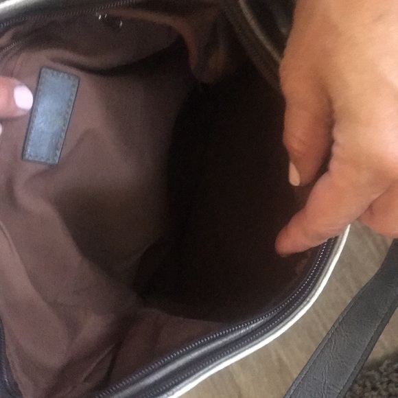 Purses - Picture 4 of 7